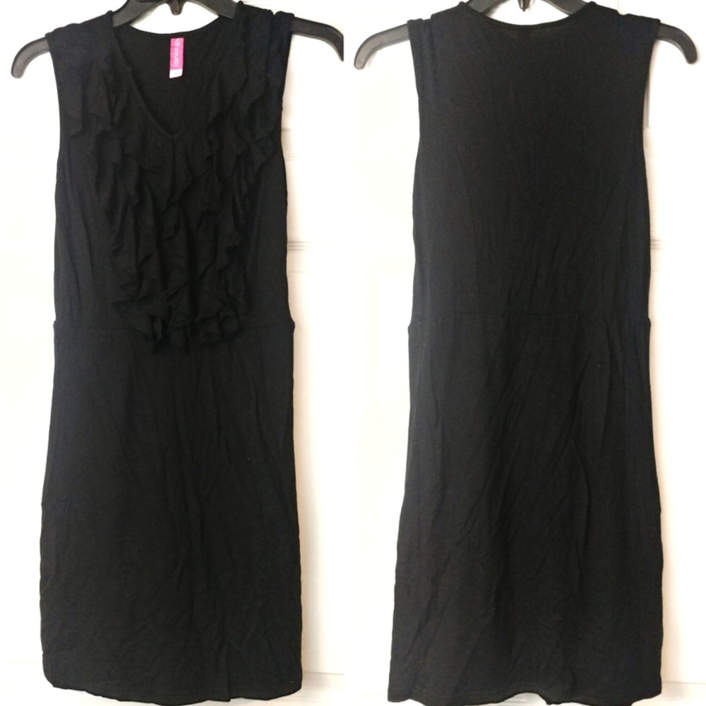 4/$15 💗 FASHION SPY Size S Black Ruffled Sleeveless Dress